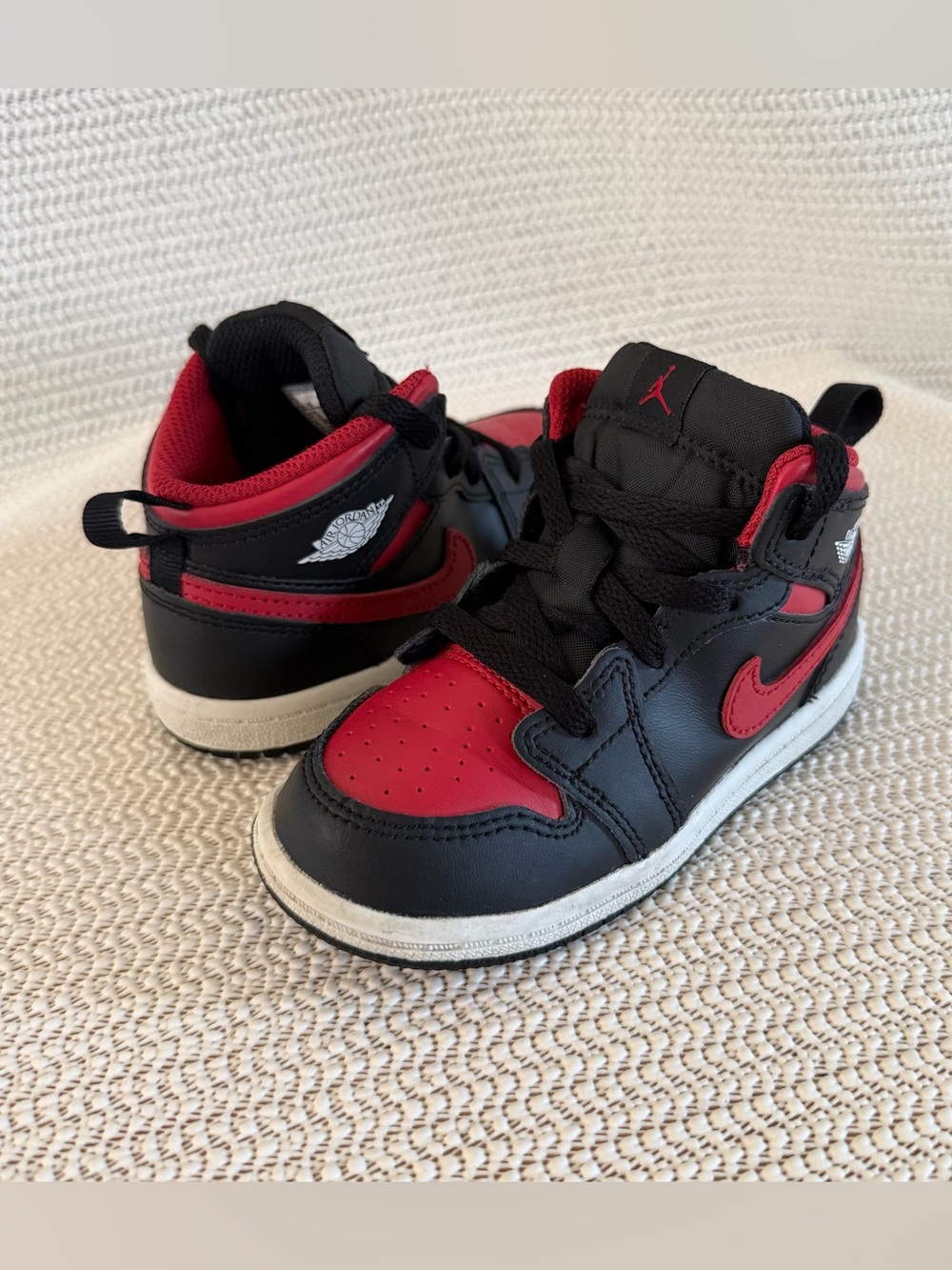Nike Air Jordan 1 Mid TD Bred Black Red Toddler Size 8C DQ8425-067 Shoes